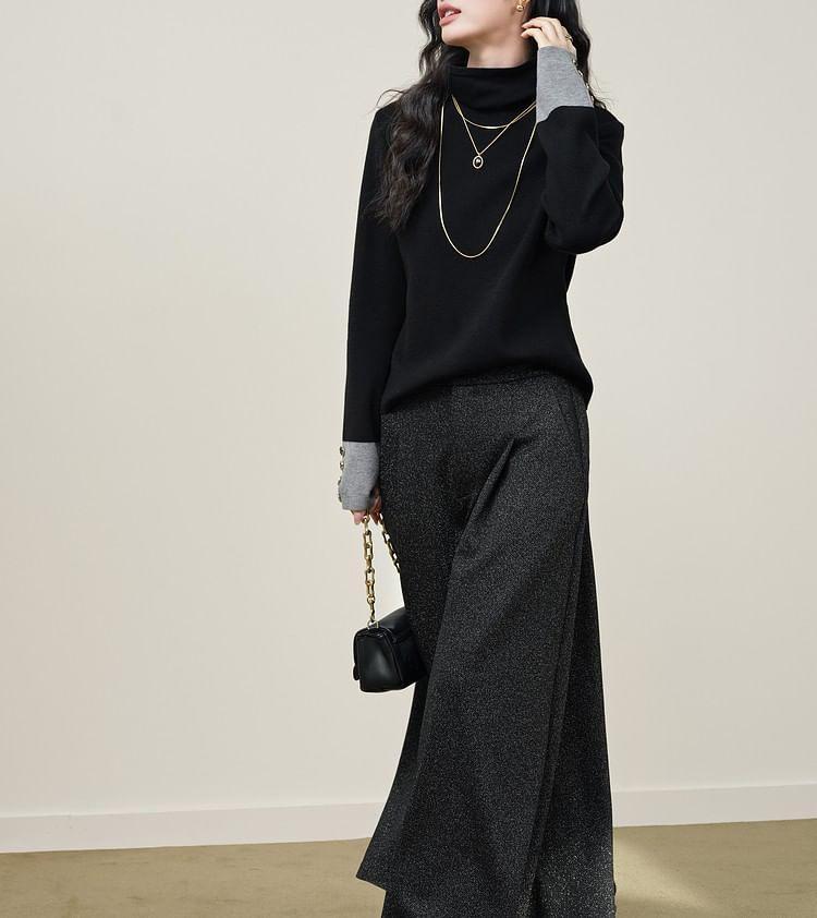Long-Sleeve Crew Neck Striped Knit Top Product Image