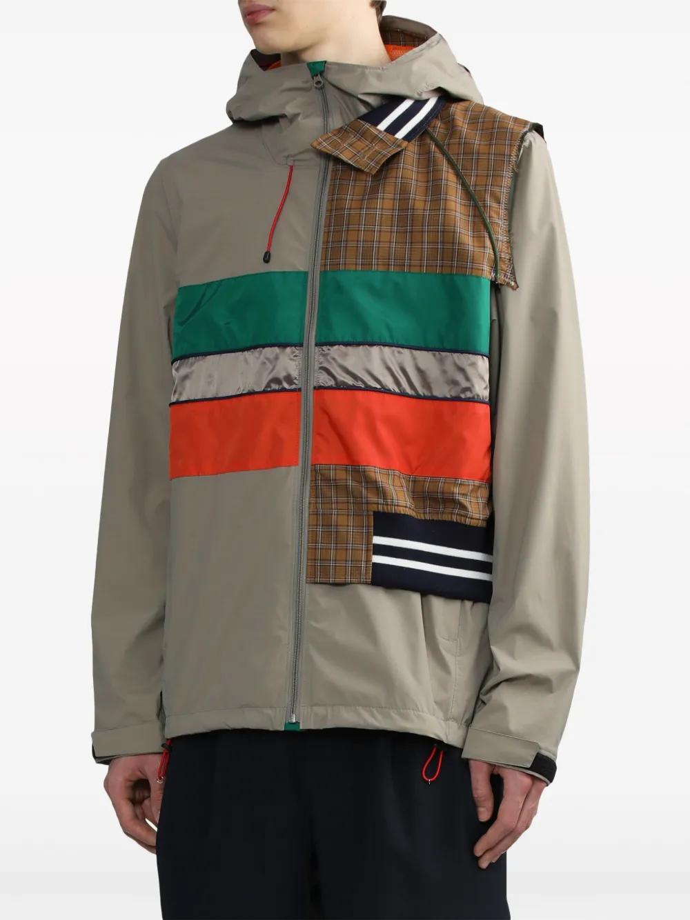 contrasting-panel hooded jacket Product Image