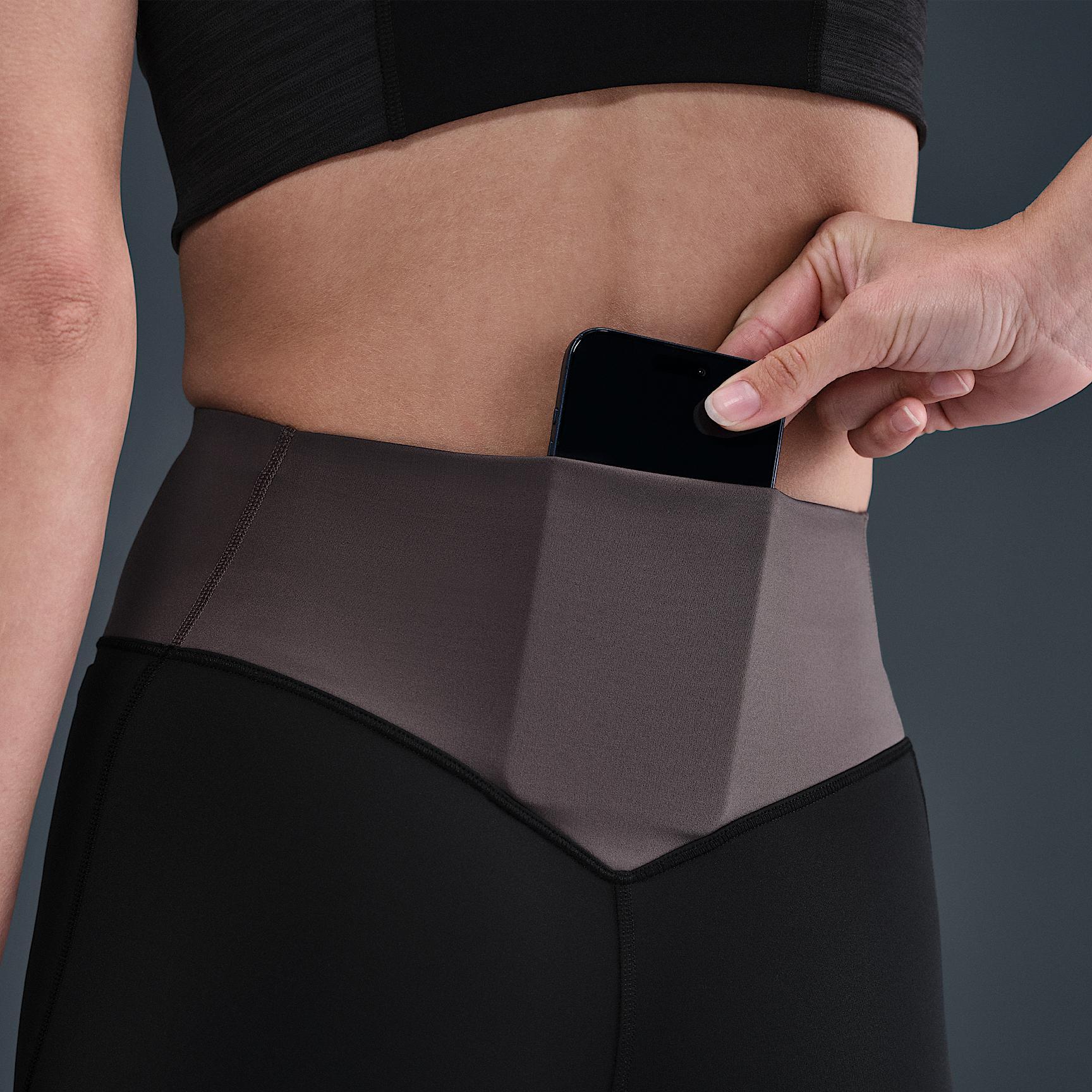 Nike Universa Women's High-Waisted 7/8 Leggings with No Front Seam Product Image