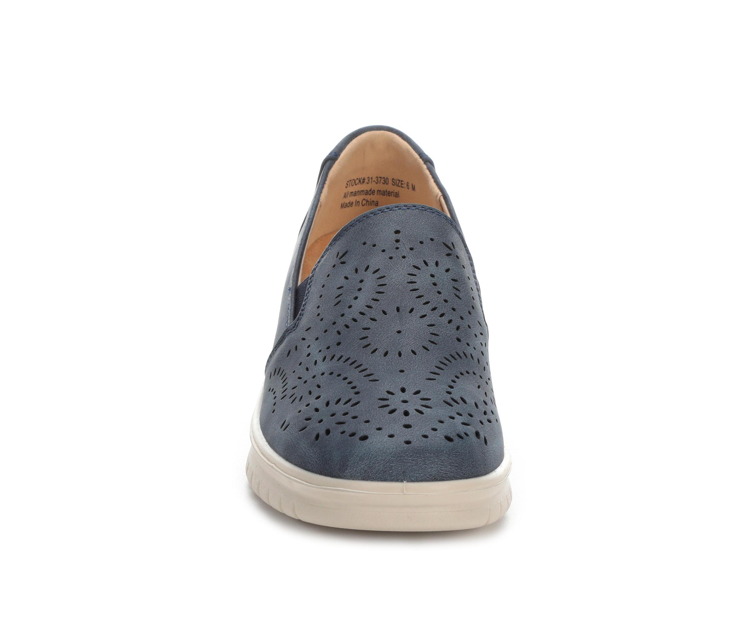 Women's Easy Street Ying Ying Slip-On Wedge Shoes Product Image