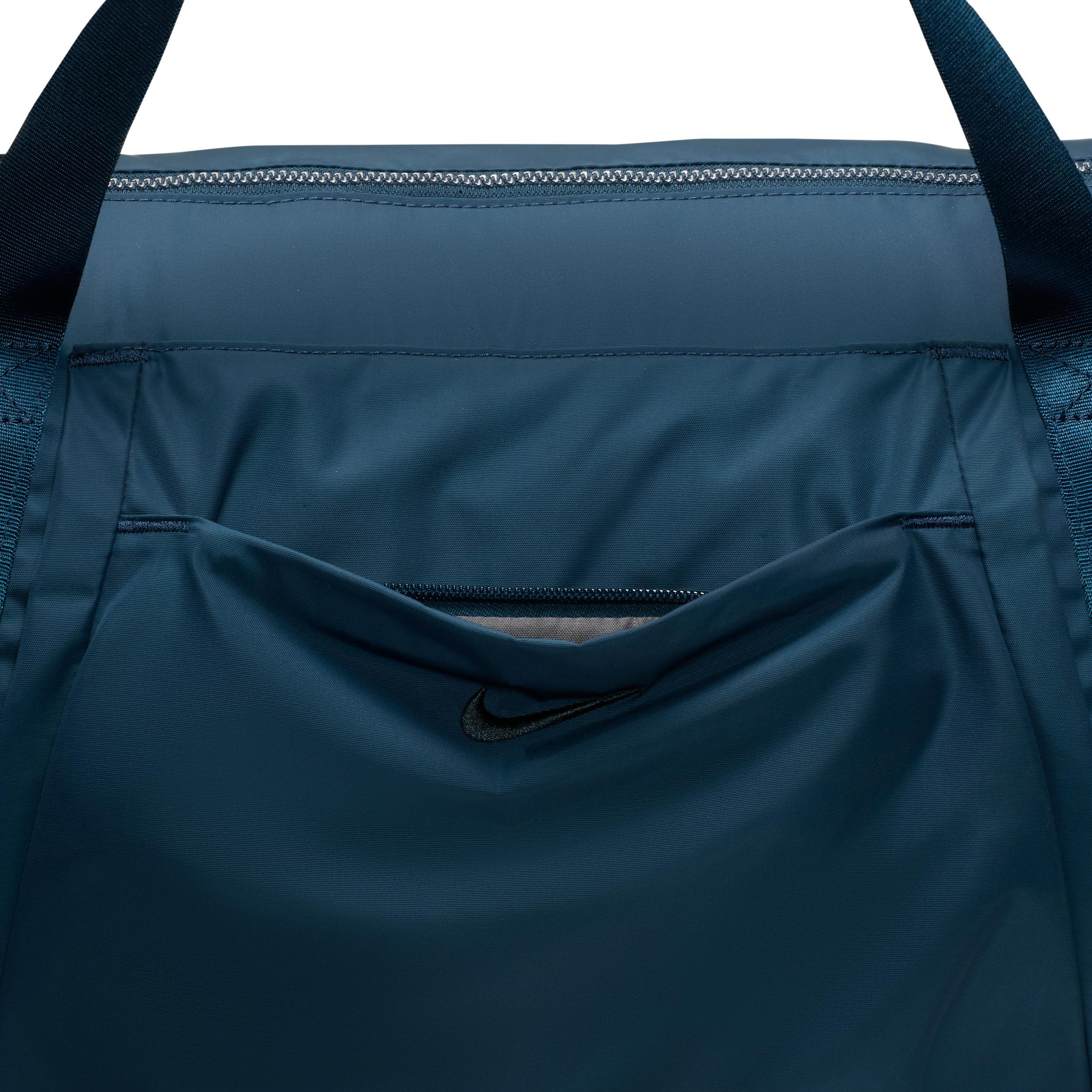 Nike One Duffel Bag (35L) Product Image
