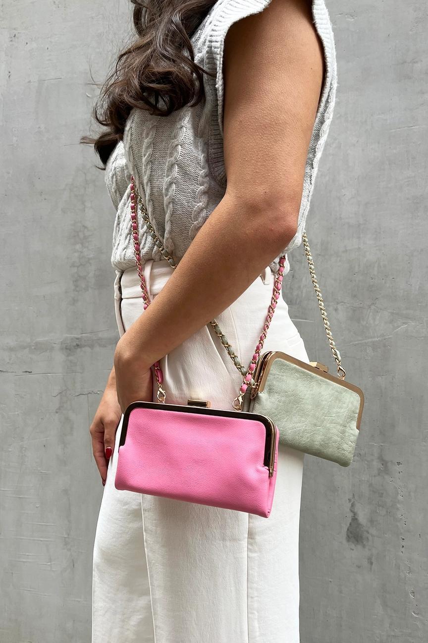 Sue Wallet Pouch Crossbody Product Image
