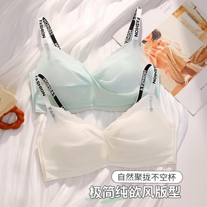 Lettering Ruched Wireless Bra Product Image