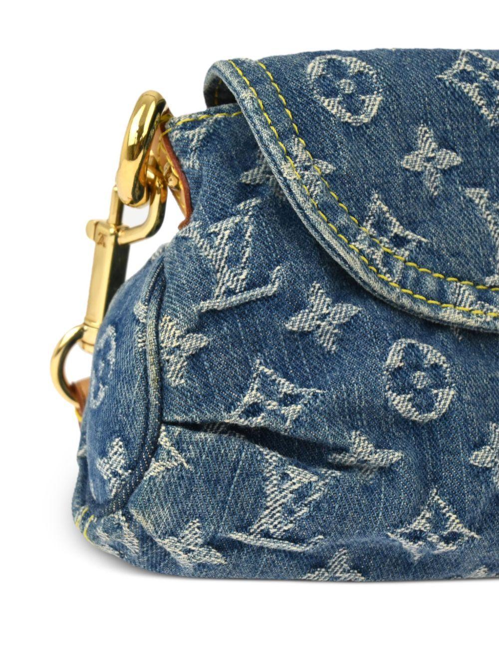 2005 mini Pleaty clutch bag Product Image