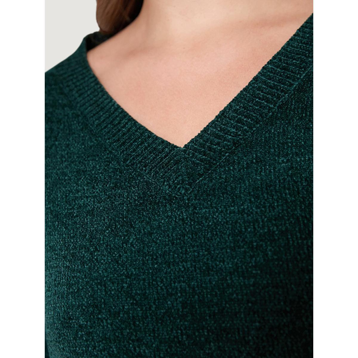 Plus Size Solid Chenille Knit Lantern Sleeve V Neck Knit Top DarkGreen Women Elegant Long Sleeve V-neck Dailywear Pullovers BloomChic 18-20/2X Product Image