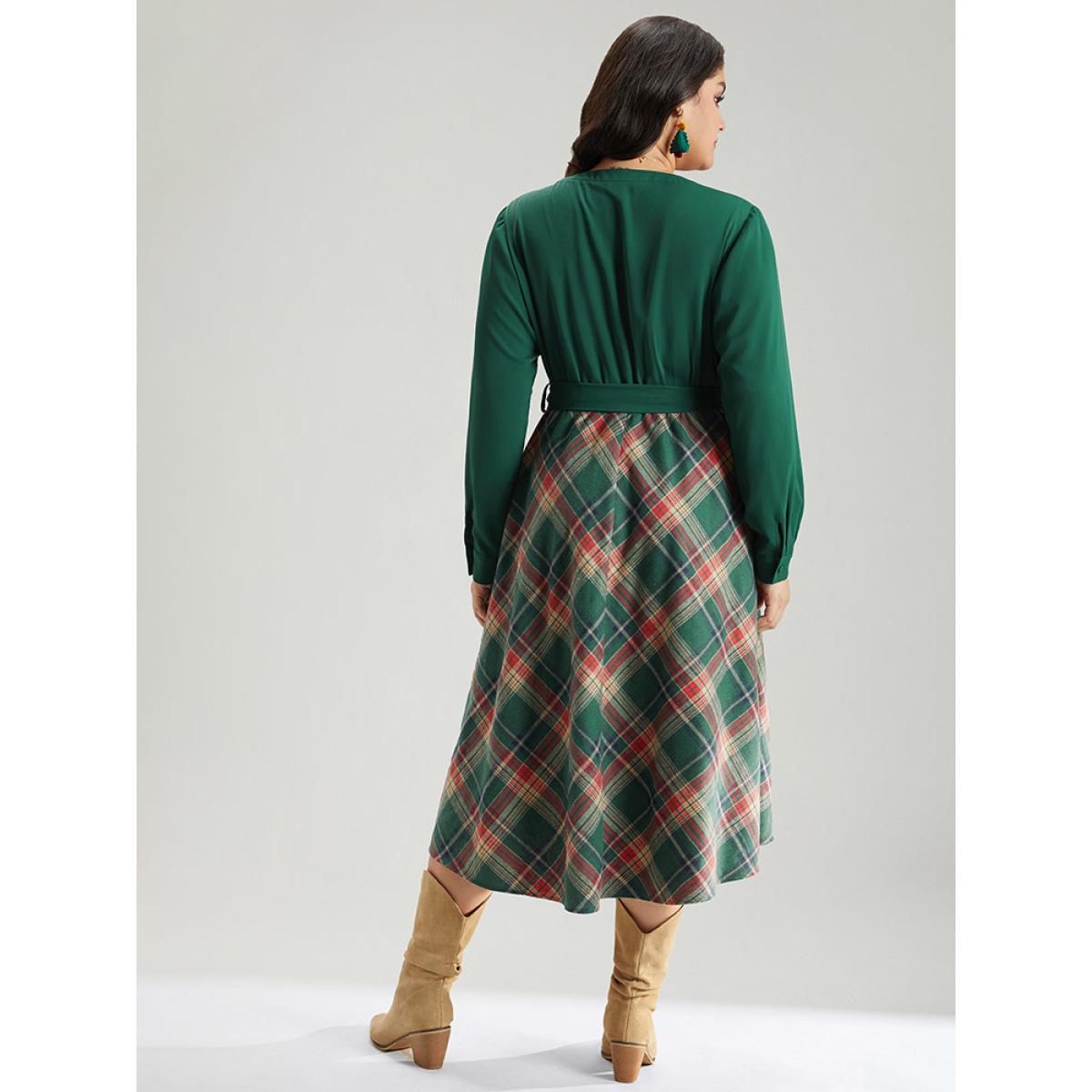 Plus Size Twill Plaid Print Notched Contrast Belted Dress DarkGreen Women Elegant Belted Notched collar Long Sleeve Curvy Midi Dress BloomChic 26/4X Product Image
