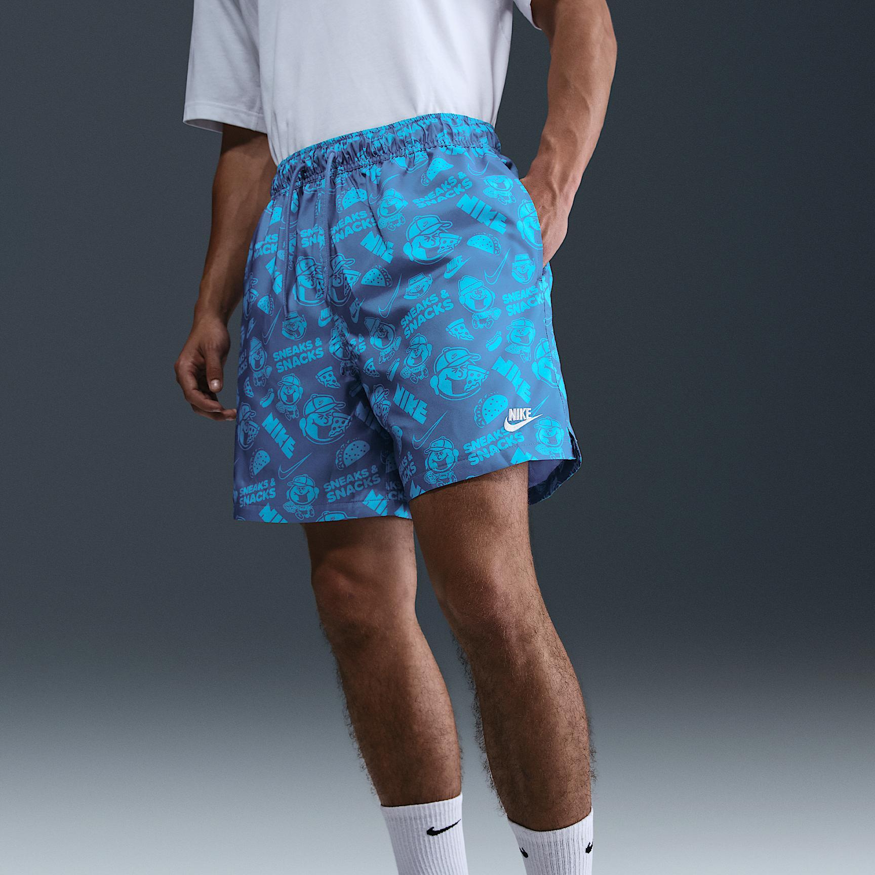 Nike Men's Club Flow Shorts Product Image
