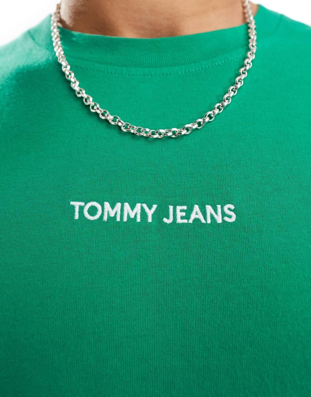 Tommy Jeans small logo t-shirt in green Product Image