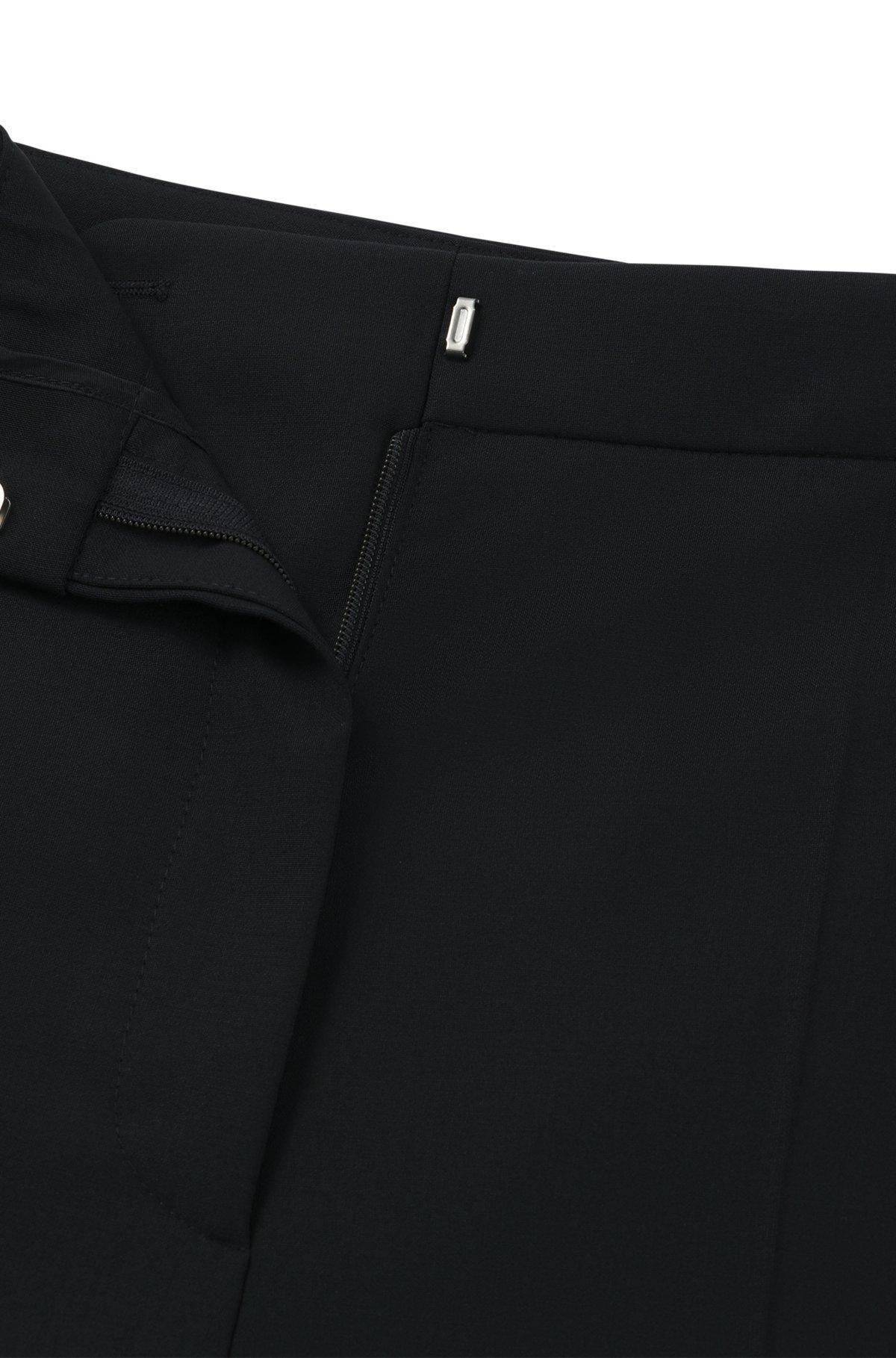 Relaxed-fit trousers in wool Product Image