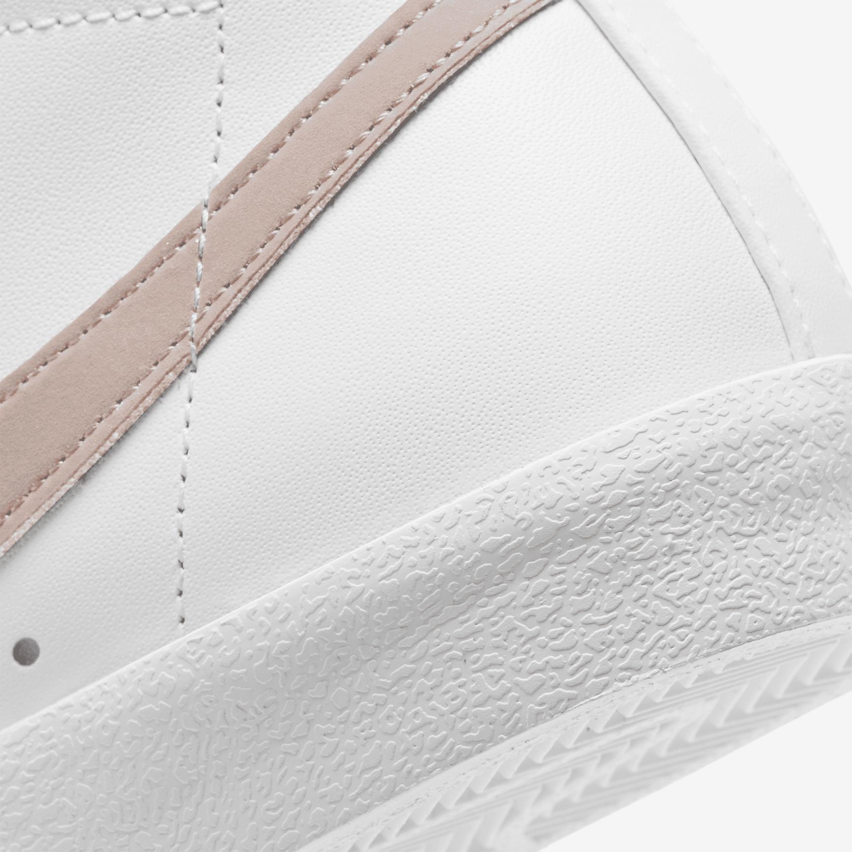 Nike Blazer Mid '77 Women's Shoes Product Image