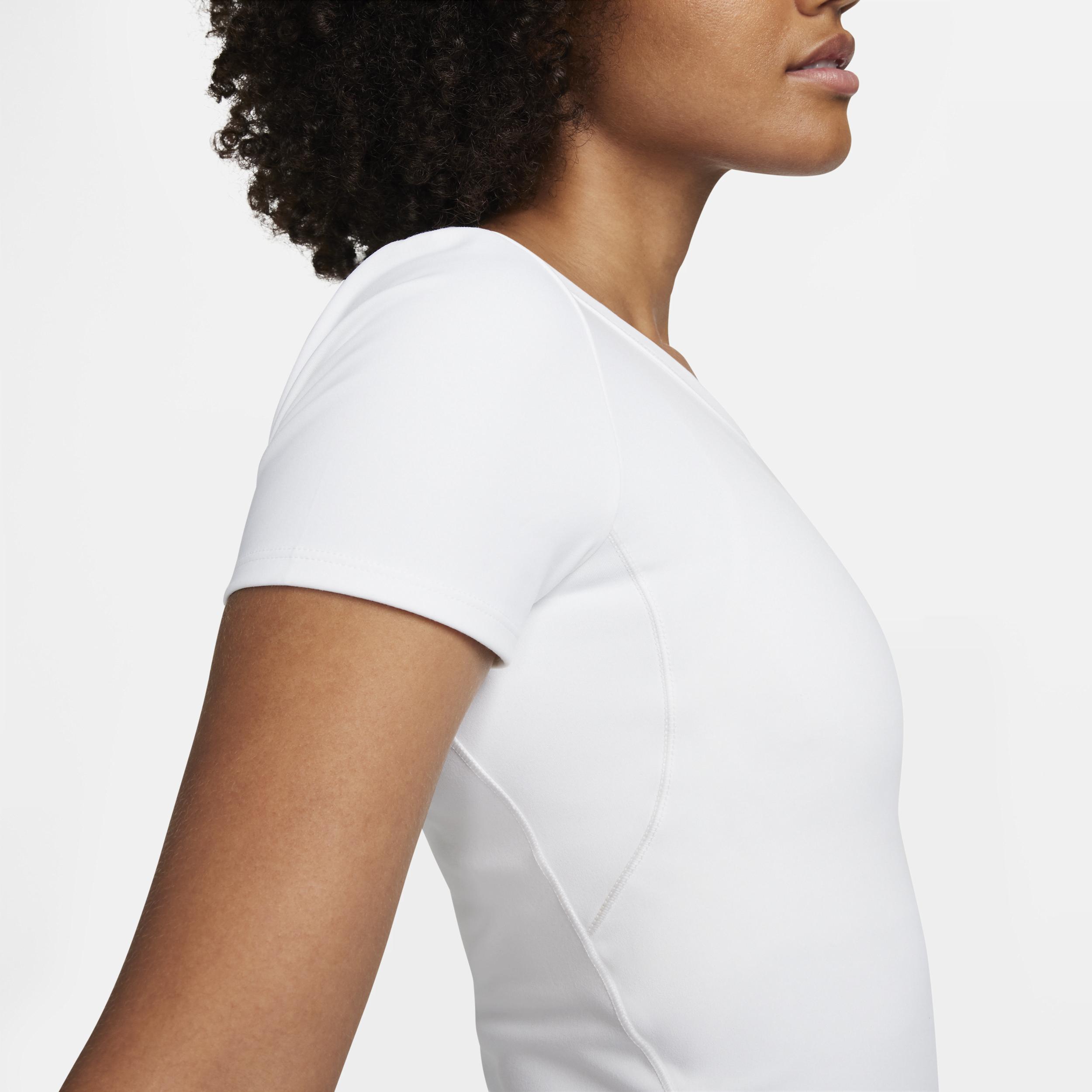 Nike One Fitted Women's Dri-FIT Short-Sleeve Cropped Top Product Image