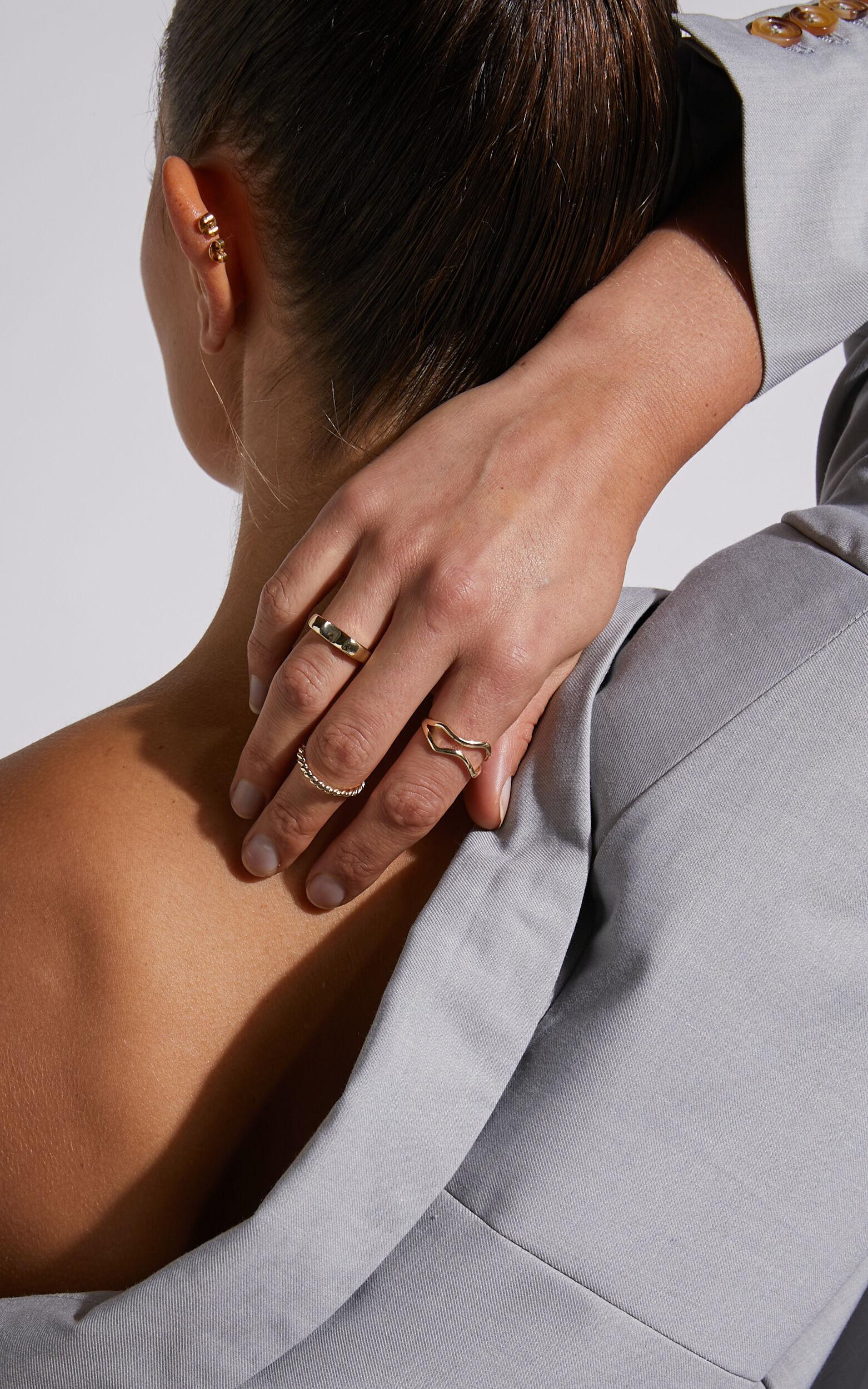 Florice 3 Pack Ring Set in Gold Product Image