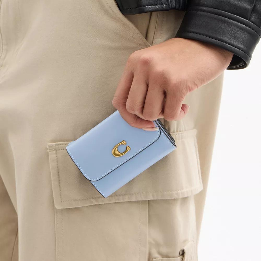 Essential Card Holder Wallet Product Image
