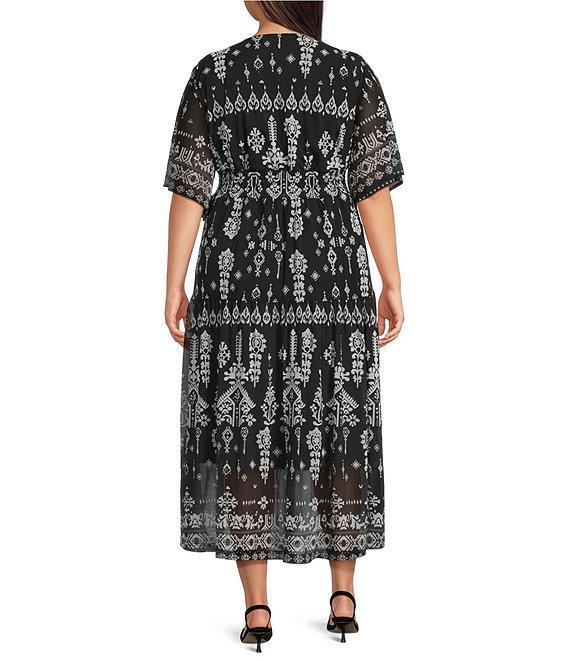 Calessa Plus Size Modern Mosaic V-Neck Short Sleeve Tiered A-line Midi Dress Product Image