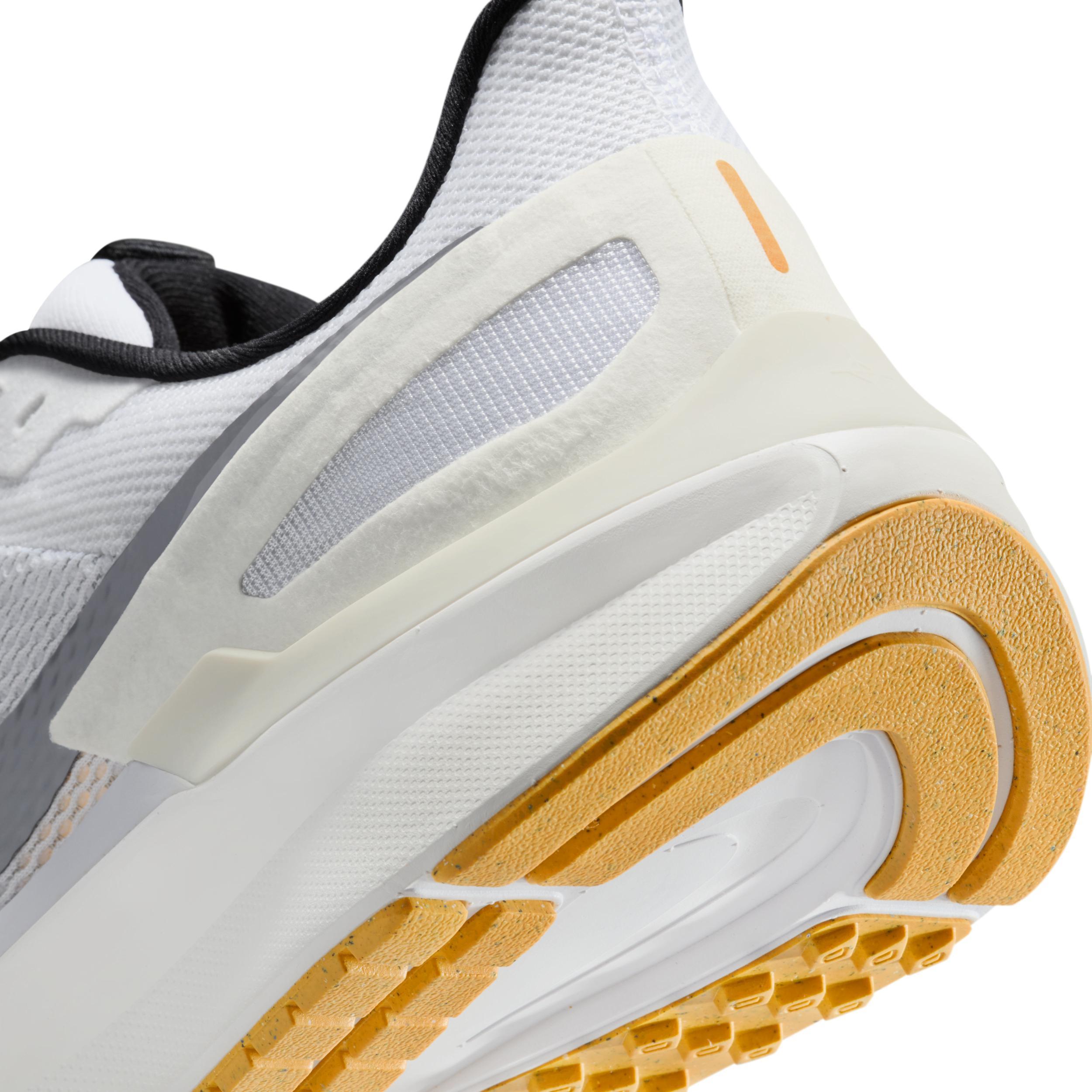 Nike Women's Structure 25 Road Running Shoes Product Image