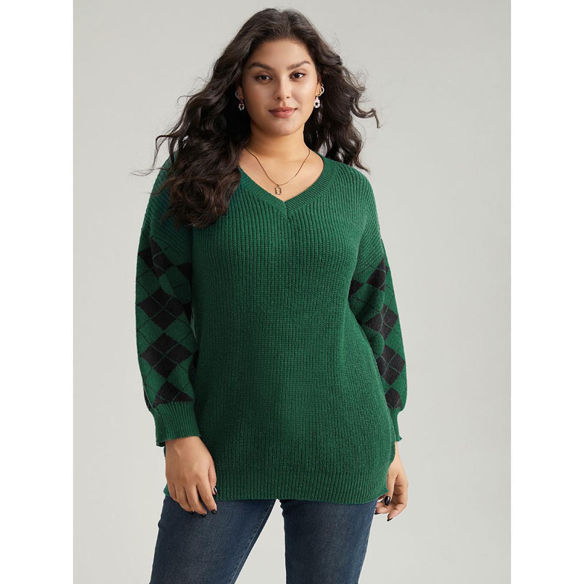 Plus Size Anti-Pilling Plaid Contrast V Neck Elastic Cuffs Pullover DarkGreen Women Casual Loose Long Sleeve V-neck Festival-Christmas Pullovers BloomChic 10/M Product Image