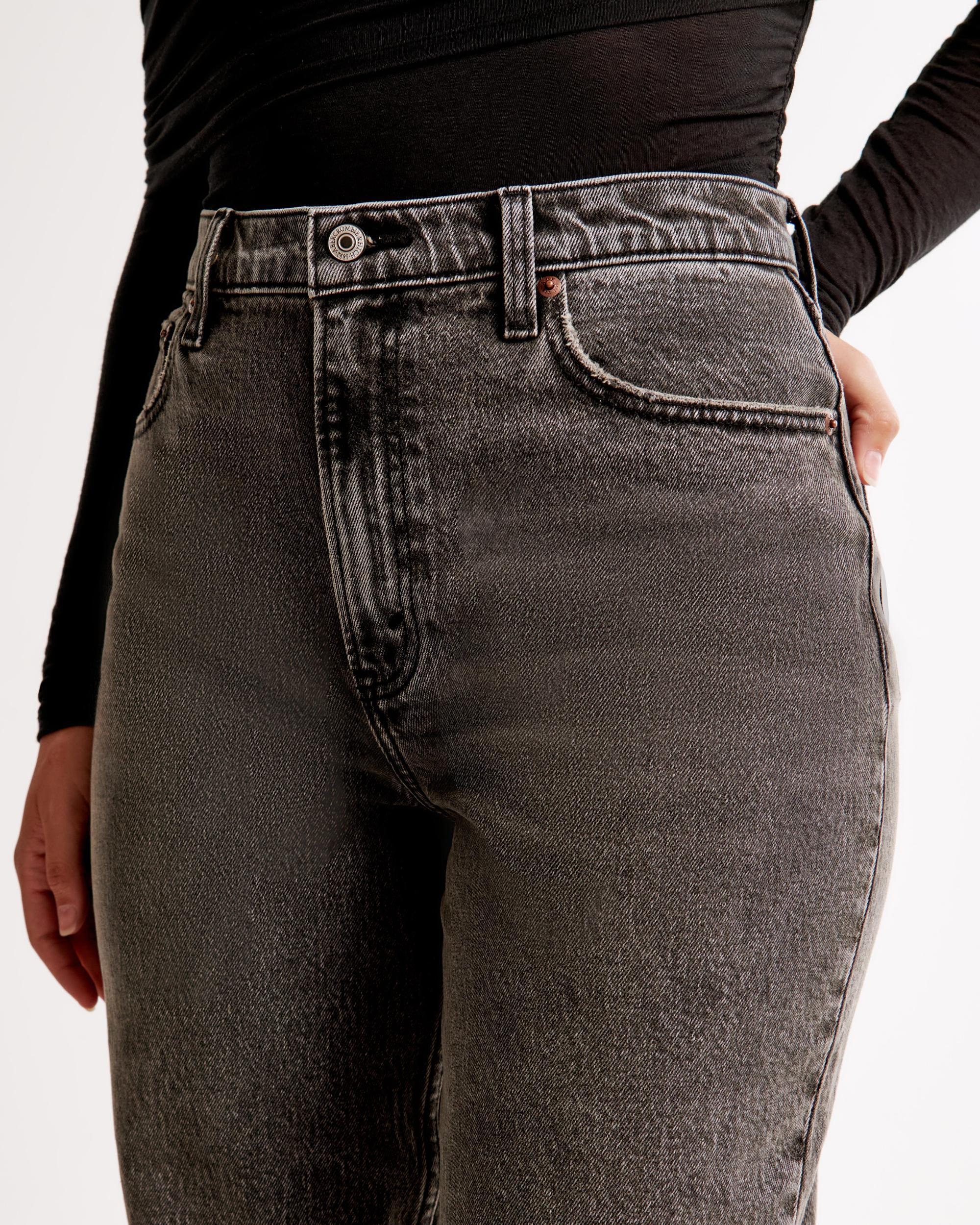 Curve Love Ultra High Rise 90s Straight Jean Product Image