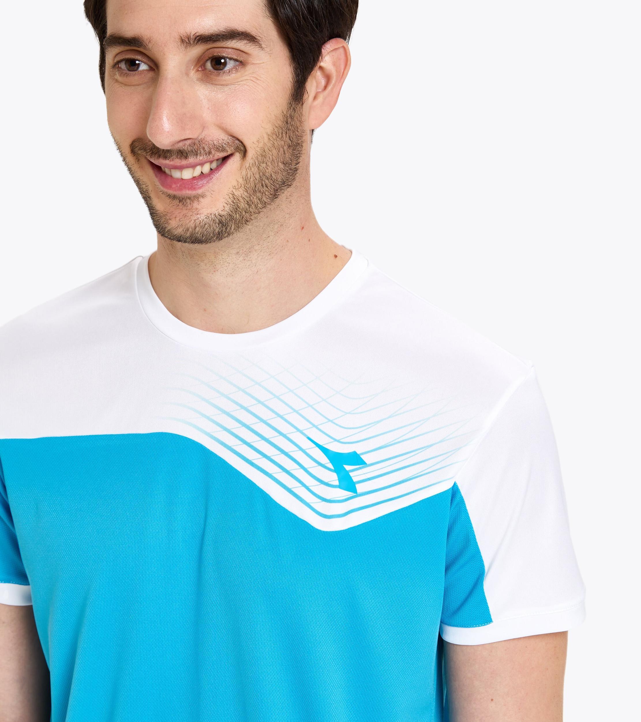 T-SHIRT COURT Product Image