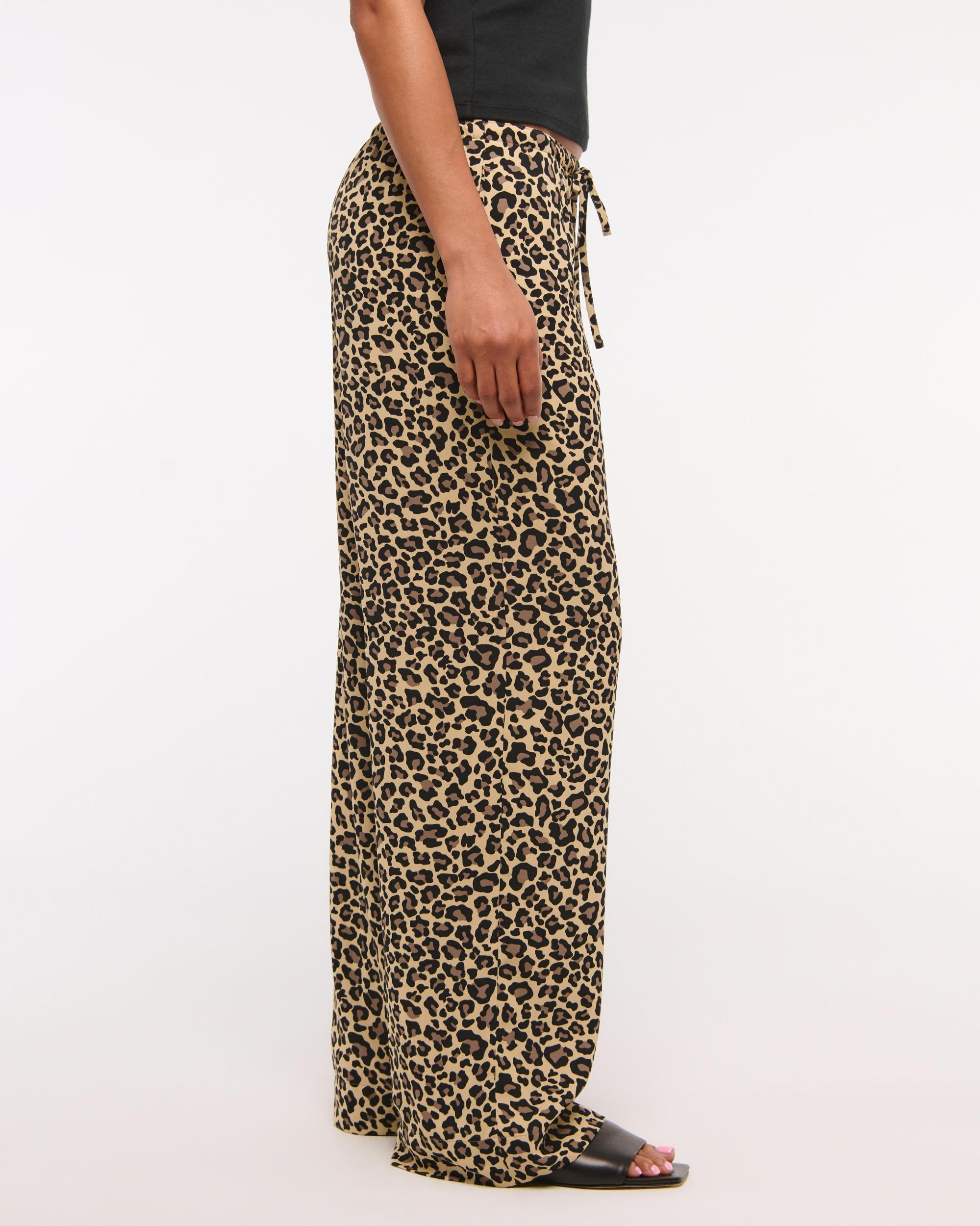 Drapey Wide Leg Pull-On Pant Product Image