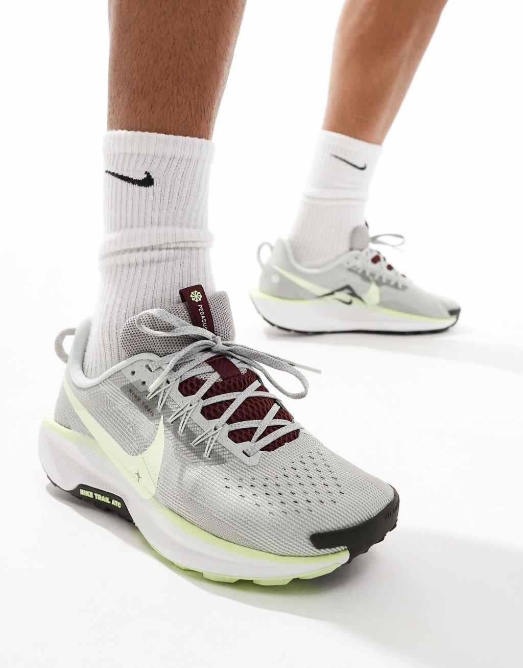 Nike Running Pegasus Trail 5 sneakers in light gray and green Product Image