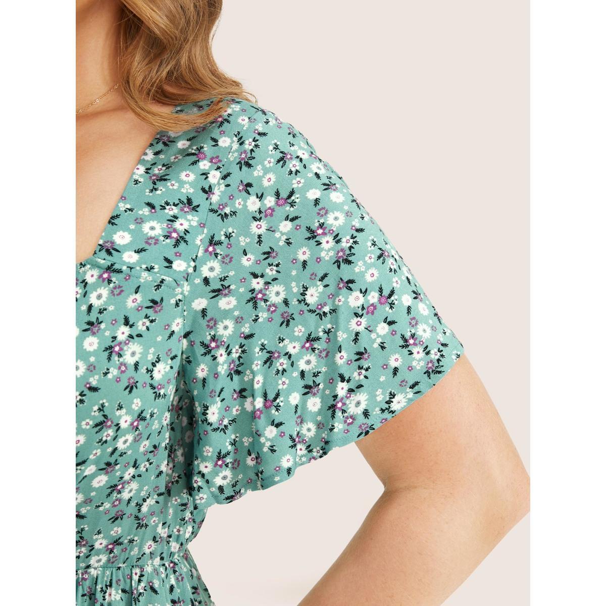Plus Size Ditsy Floral Sweetheart Drawstring Pocket Tiered Dress Mint Women Elegant Non V-neck Short sleeve Curvy Midi Dress BloomChic 26/4X Product Image