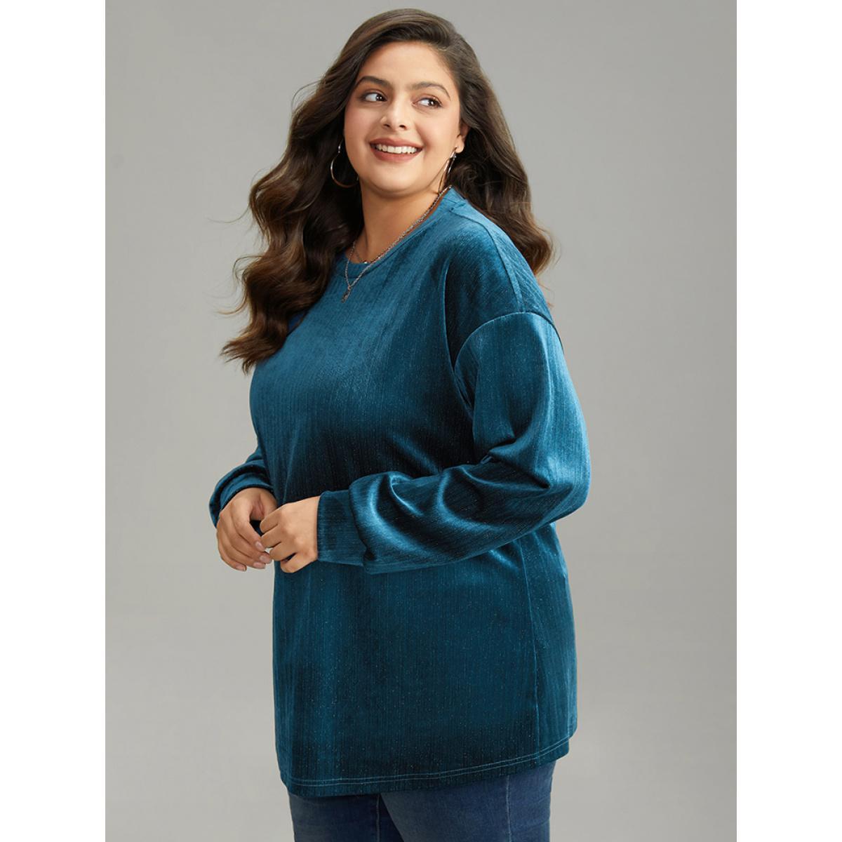 Plus Size Solid Velvet Round Neck Sweatshirt Women Aegean Casual Elastic cuffs Round Neck Dailywear Sweatshirts BloomChic 28/5X Product Image