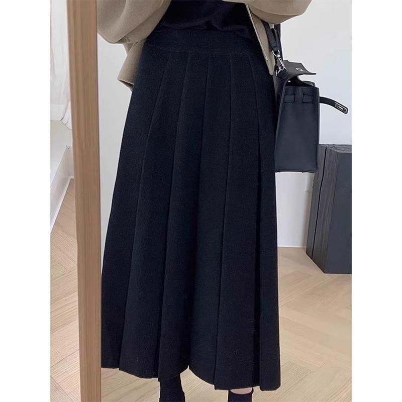 High Waist A-Line Midi Pleated Skirt Product Image