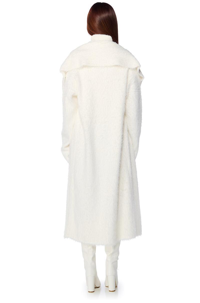 KYLIE FUZZY CARDIGAN IN WHITE Product Image