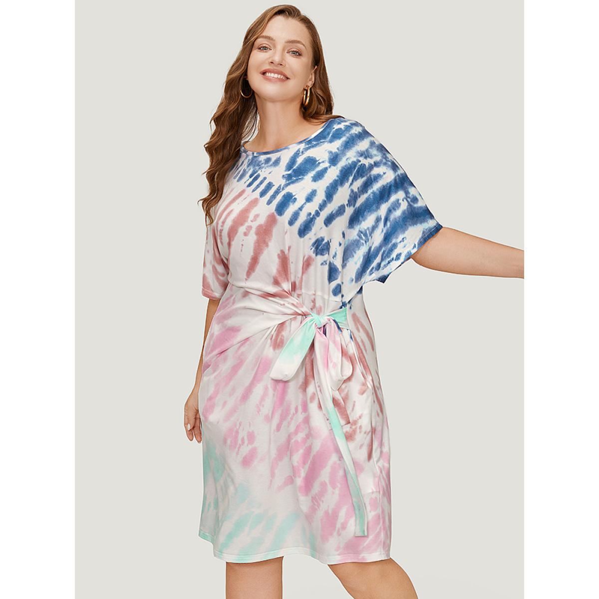Plus Size Tie Dye Dolman Sleeve Pocket Knot Side Dress Multicolor Women Casual Knotted Round Neck Short sleeve Curvy Midi Dress BloomChic 28/5X Product Image