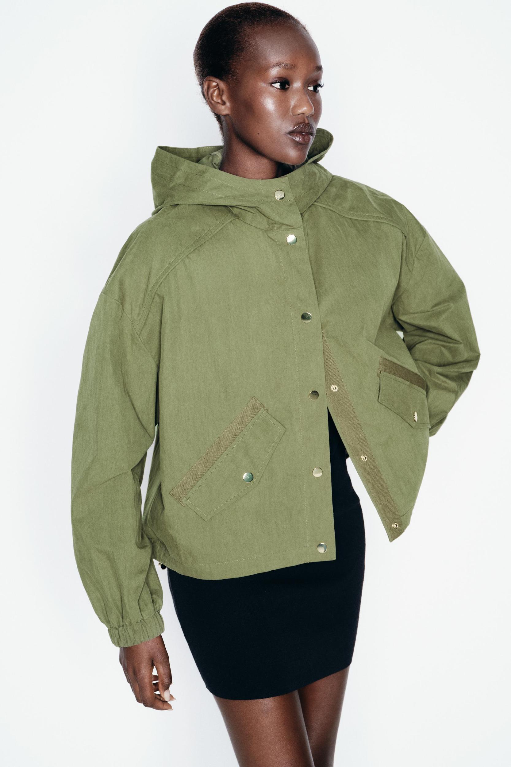 SHORT HOODED JACKET Product Image