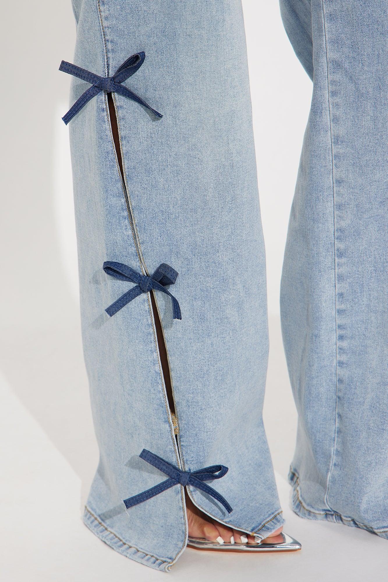 Catch My Drift Stretch Bow Split Hem Jeans - Light Wash Product Image