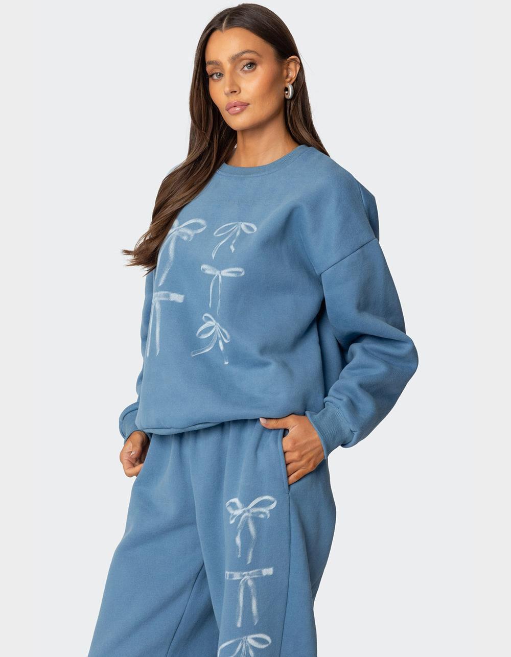 EDIKTED Bow Bliss Oversized Sweatshirt Product Image