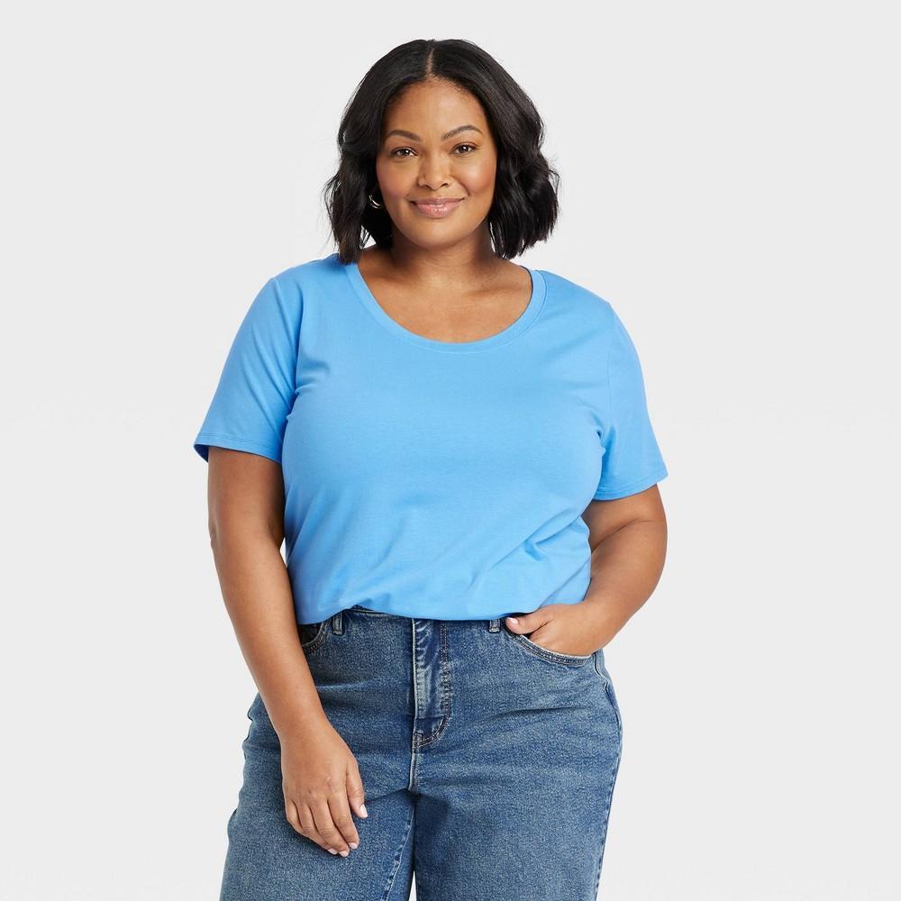 Women's Short Sleeve Scoop Neck Drapey T-Shirt - Ava & Viv™ Product Image
