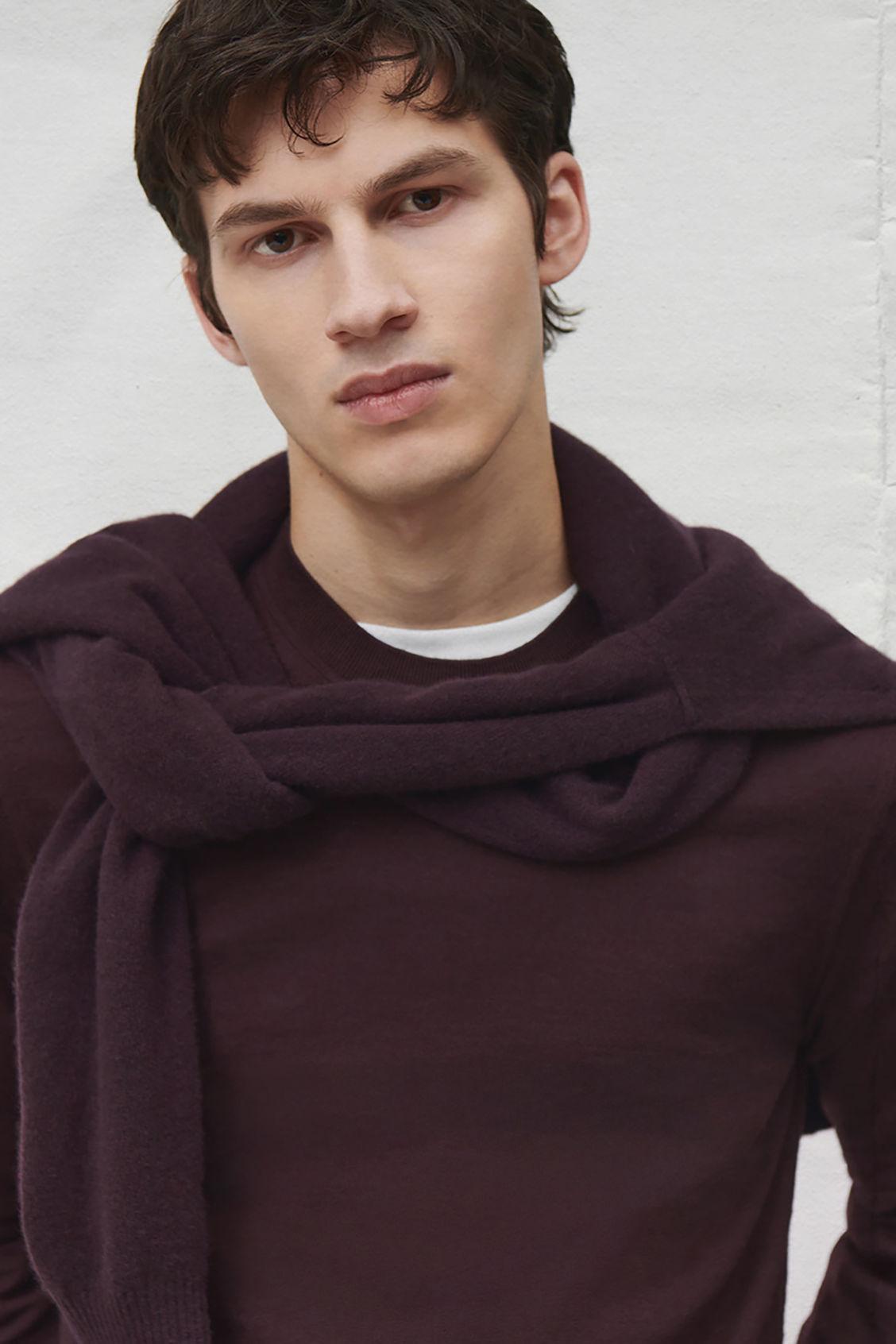 SLIM MERINO WOOL CREW-NECK SWEATER Product Image