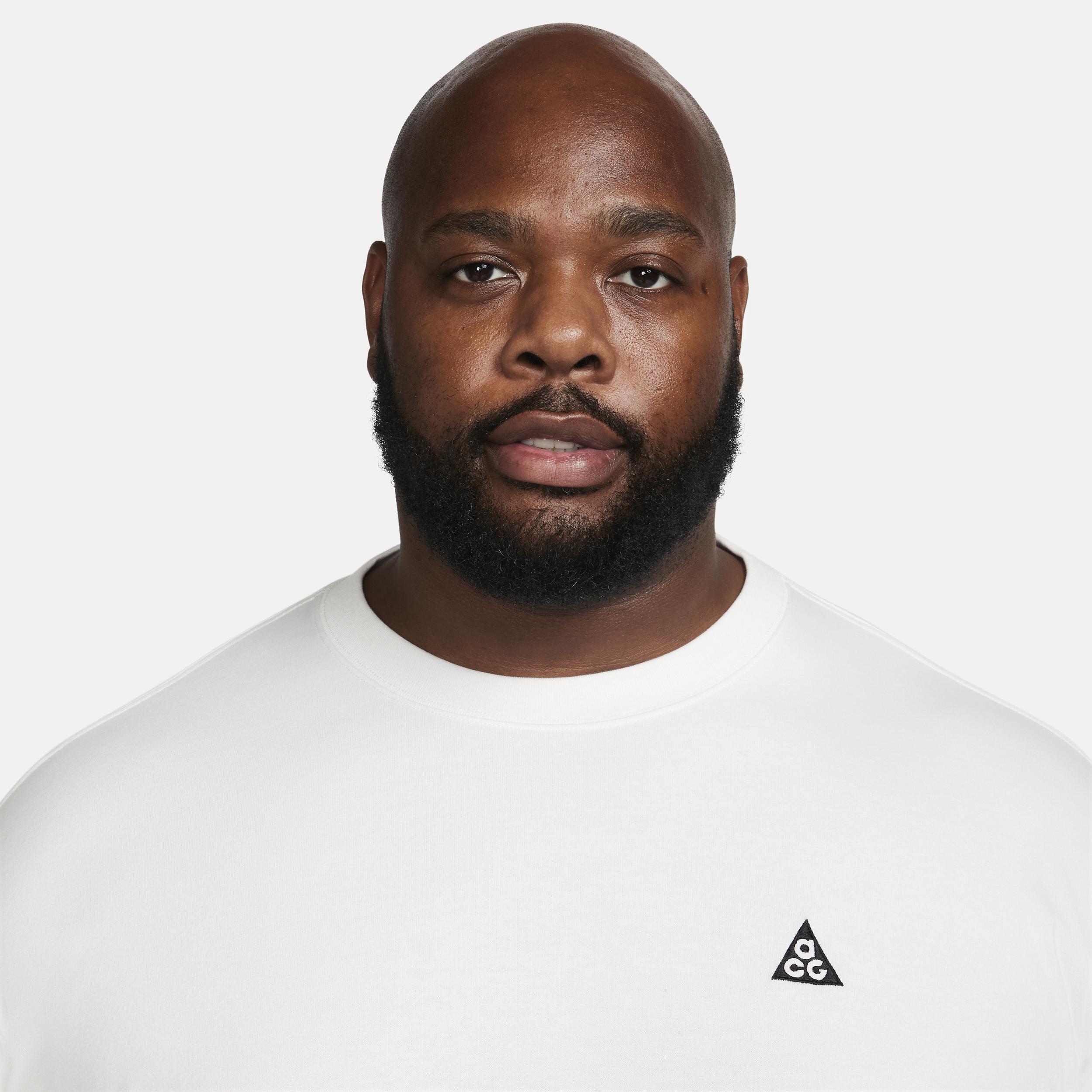 Men's Nike "Just Do It" Logo Tee, Size: Small, Black White Product Image