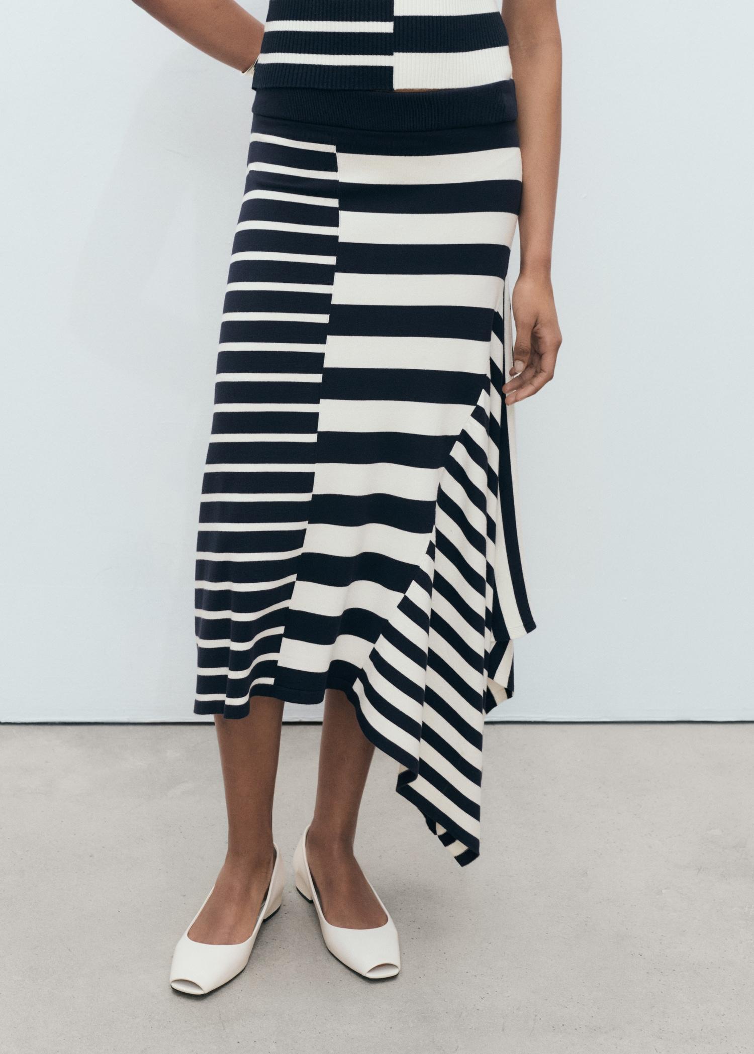 Asymmetrical striped knitted skirt - Women | MANGO USA Product Image