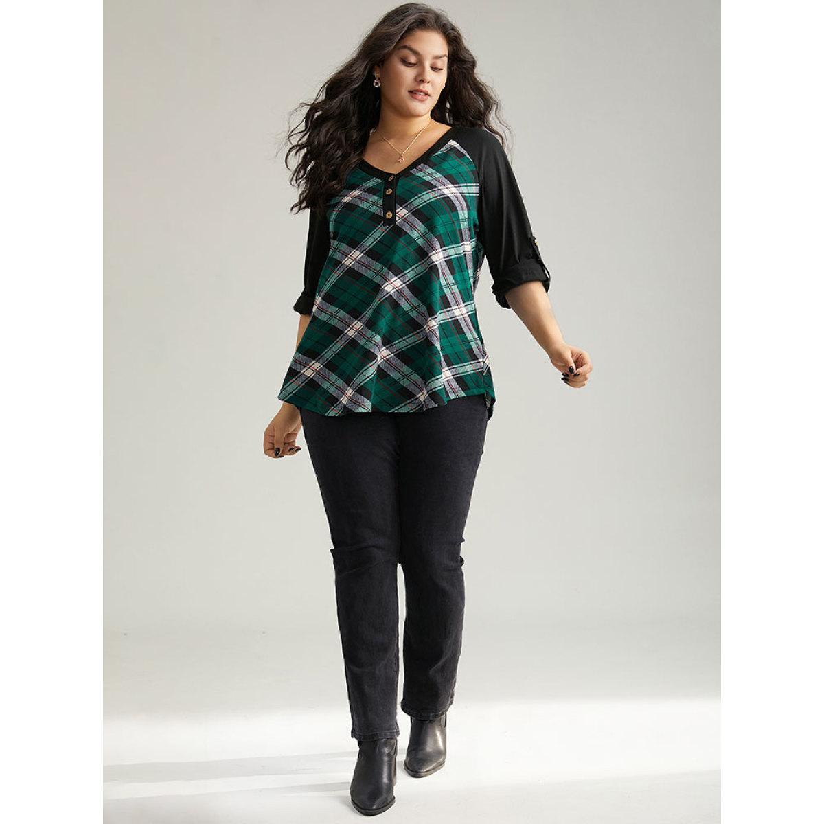Plus Size Plaid Contrast Roll Raglan Sleeve T-shirt Green Women Casual Contrast Plaid V-neck Festival-Christmas T-shirts BloomChic 10/M Product Image