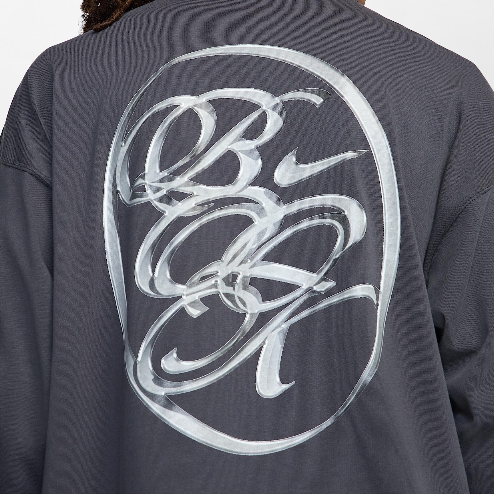 Devin Booker Men's Long-Sleeve Basketball T-Shirt Product Image