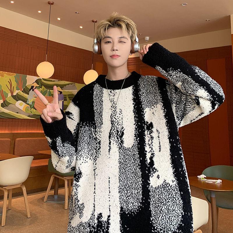 Crew Neck Patterned Sweater Product Image