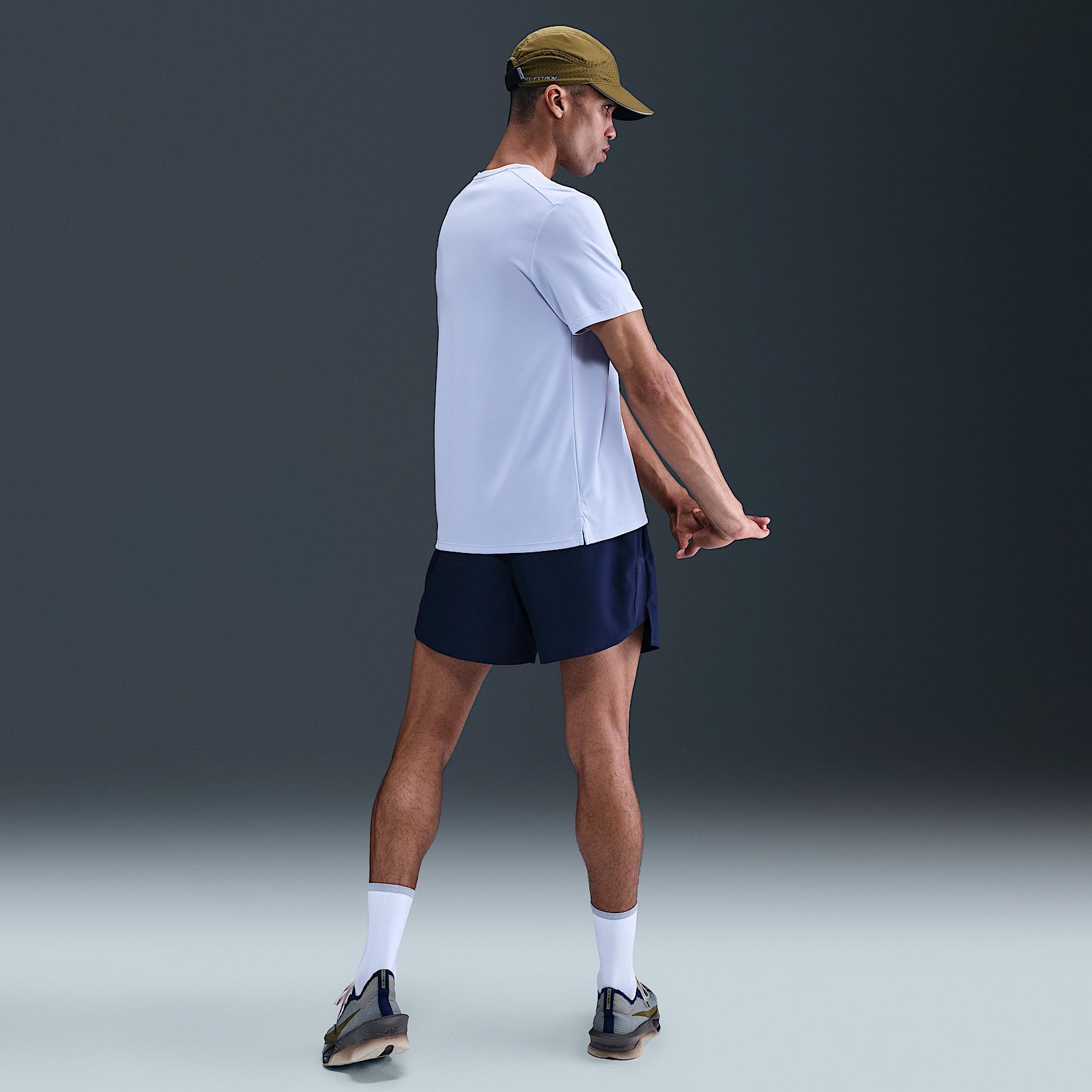 Nike Miler Men's Dri-FIT UV Short-Sleeve Running Top Product Image