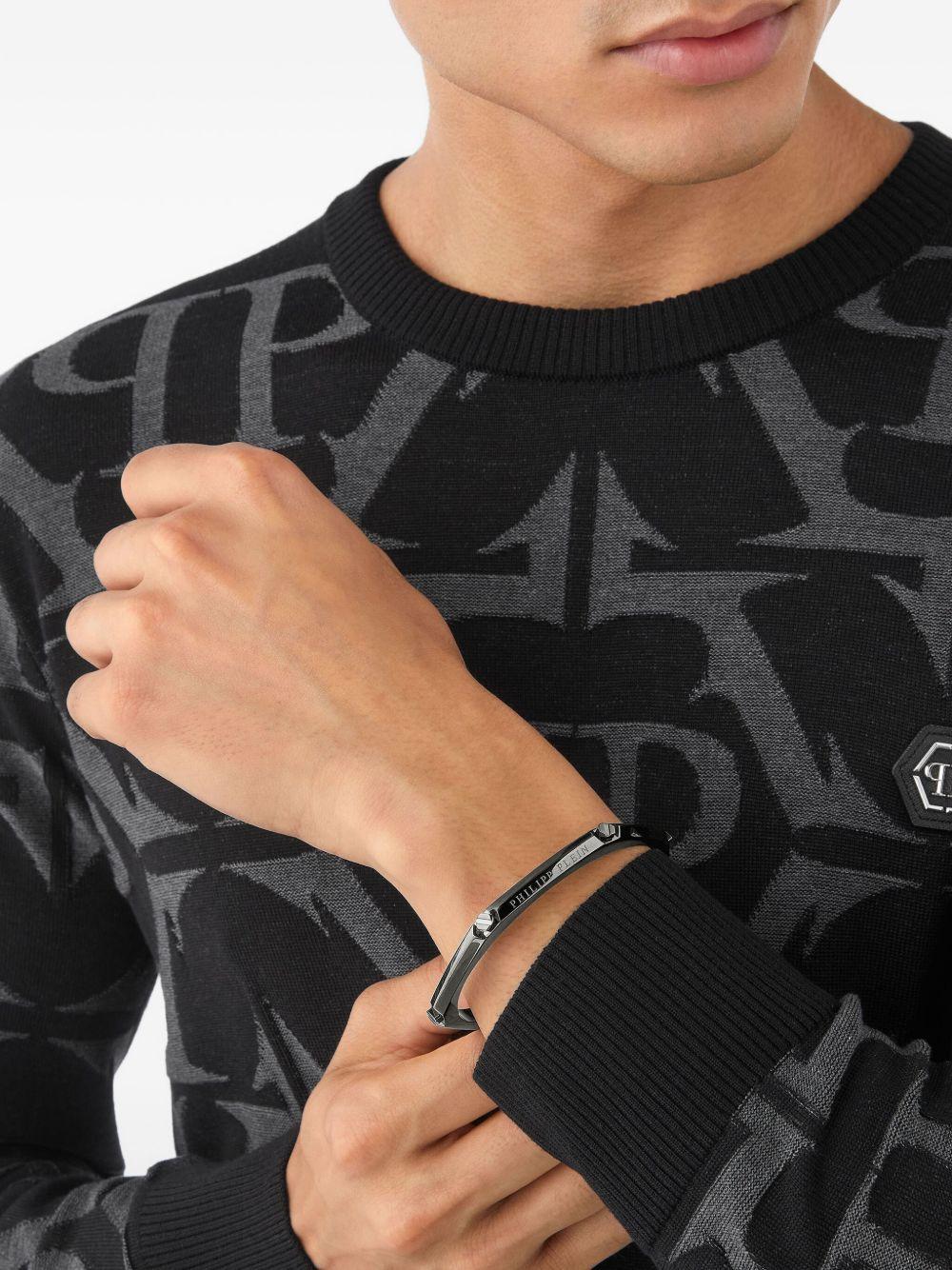 logo-engraved cuff bracelet  Product Image