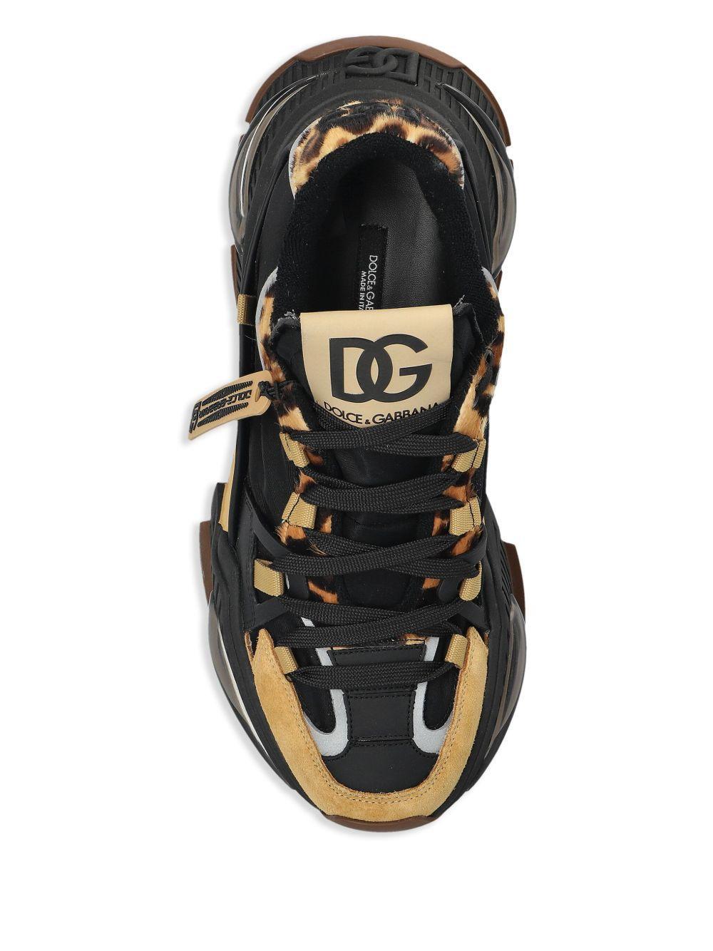 Airmaster sneakers Product Image