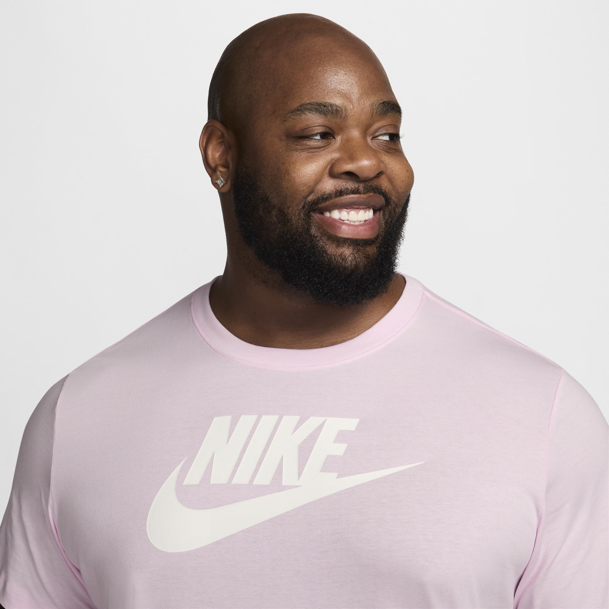 Nike Sportswear Men's T-Shirt Product Image