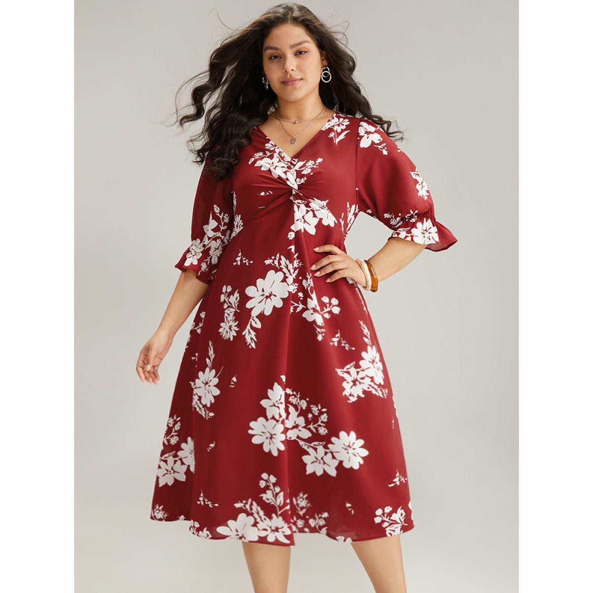 Plus Size Silhouette Floral Print Twist Front Pocket Dress Raspberry Women Elegant Printed V-neck Half Sleeve Curvy Midi Dress BloomChic 14-16/1X Product Image