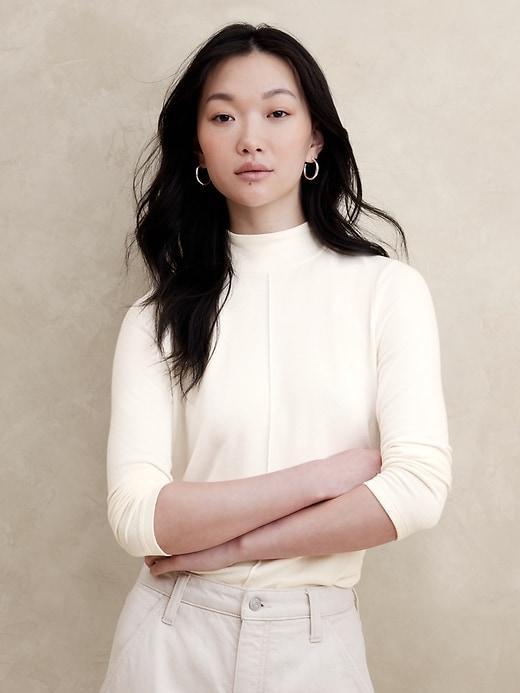 Luxe Mockneck T-Shirt Product Image