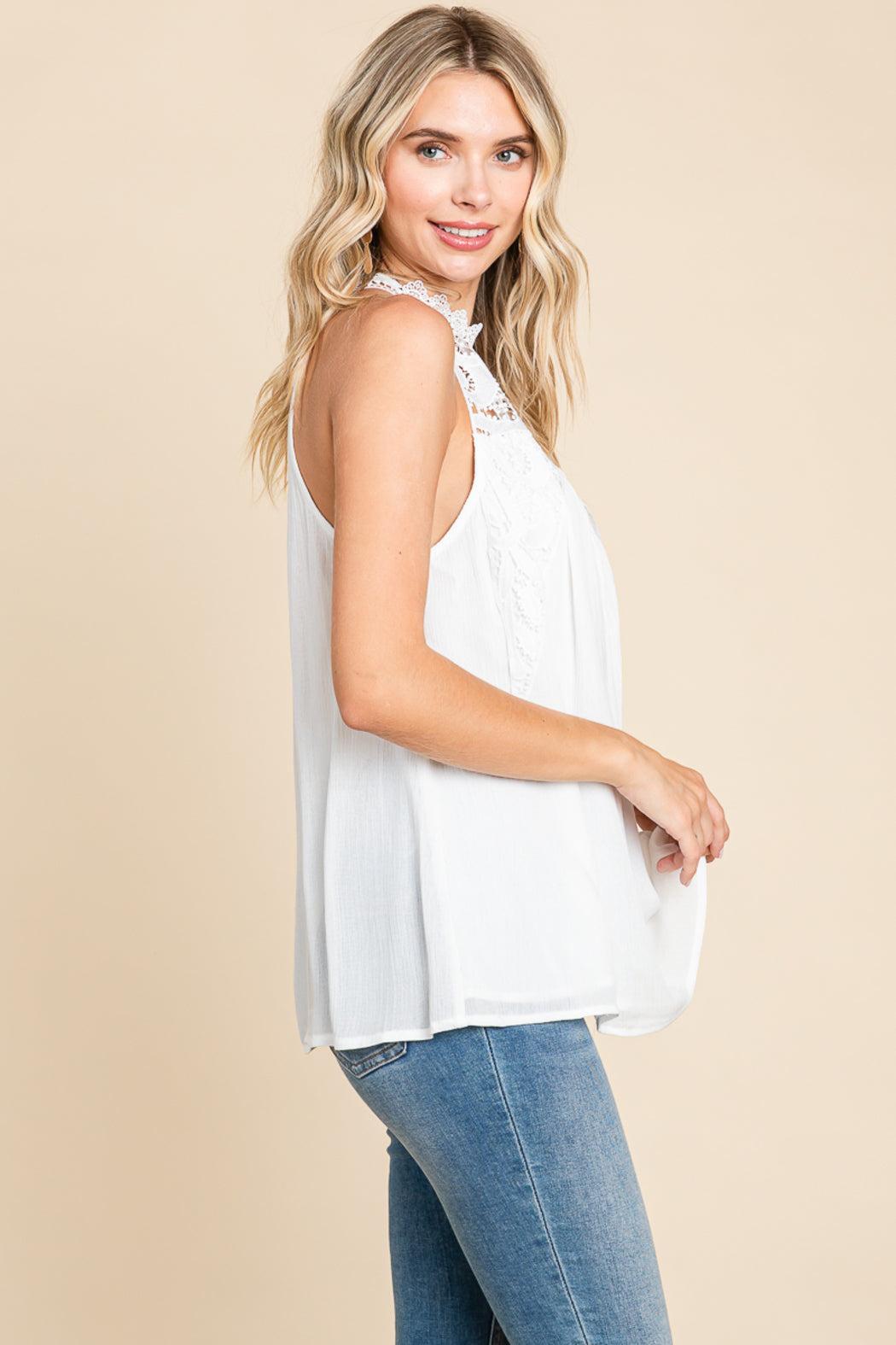 Lace Round Neck Sleeveless Cami Cotton Tops Product Image