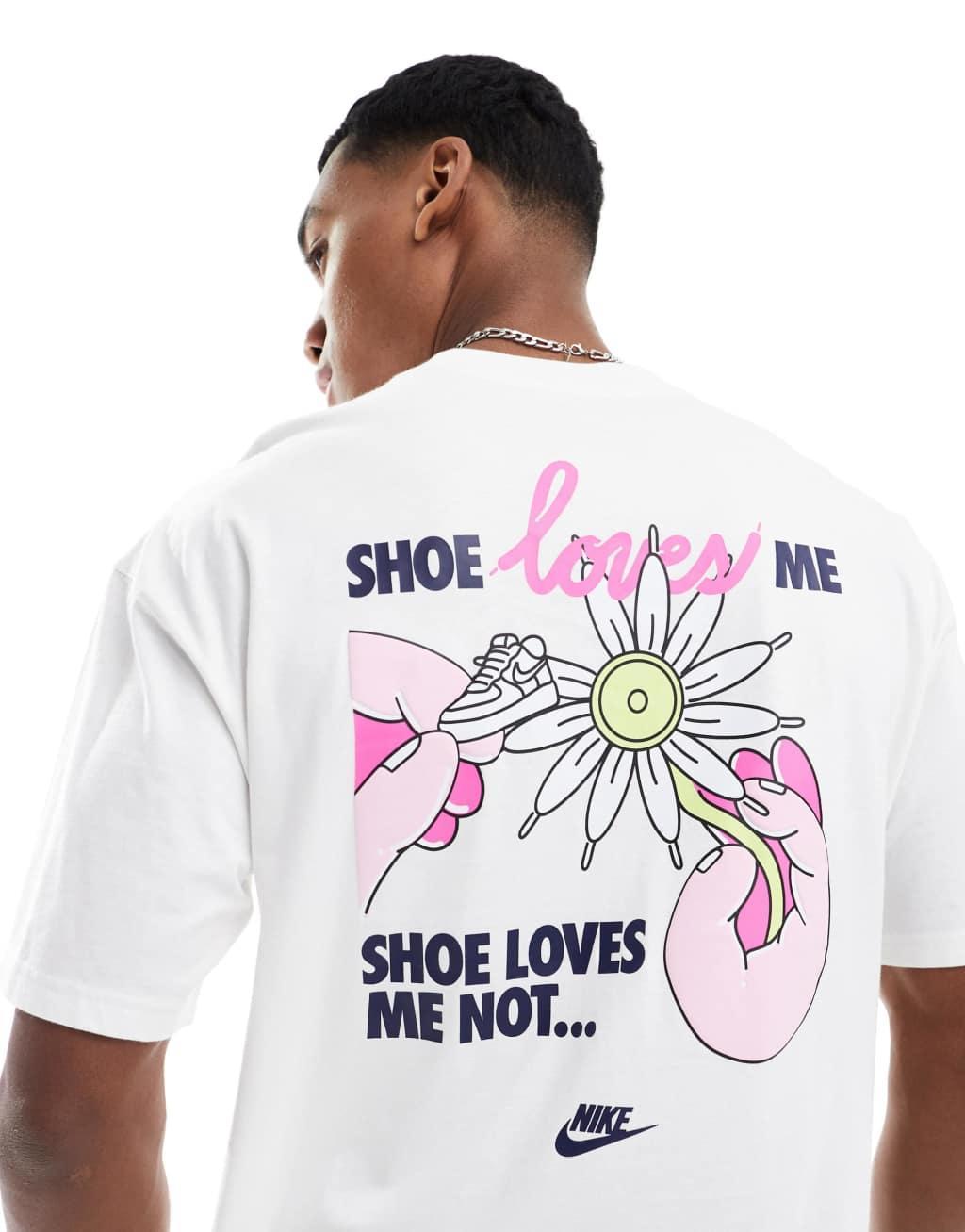 Nike Valentines day graphic T-shirt in white Product Image