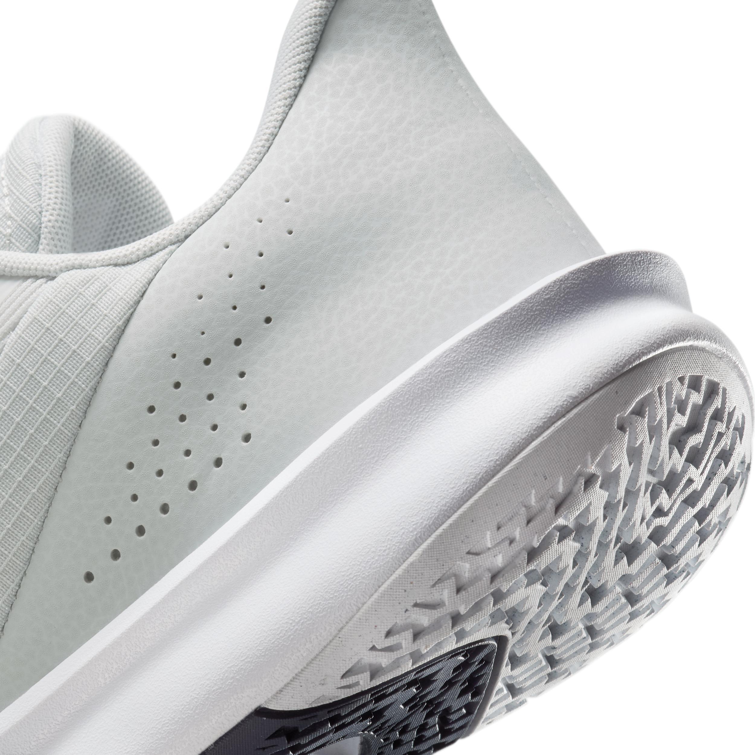 Nike Men's Precision 7 Basketball Shoes Product Image