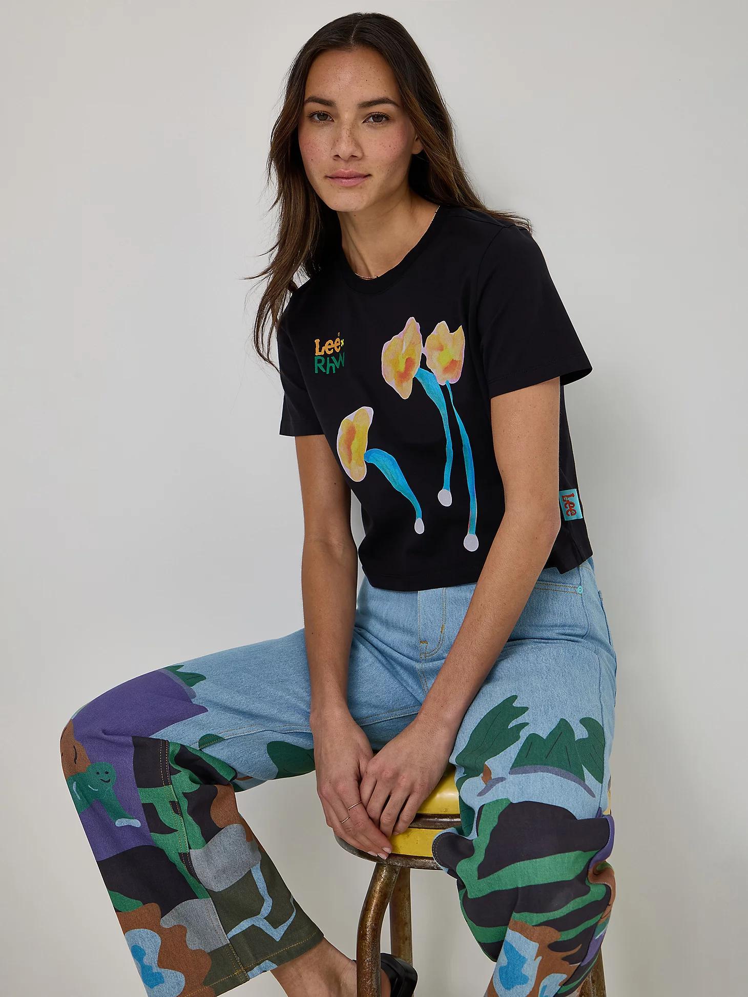 Women's Lee® x Ruohan Wang Crop Flower Tee | Women's Tees | Lee® Product Image