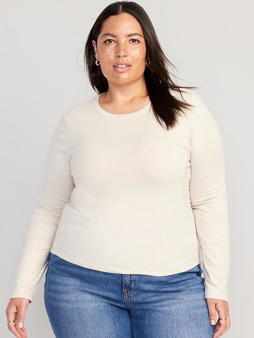 Long-Sleeve Bestee T-Shirt Product Image